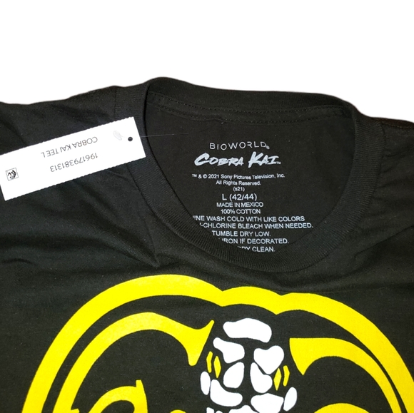 NWT Bioworld Cobra Kai Tee - Picture 4 of 5